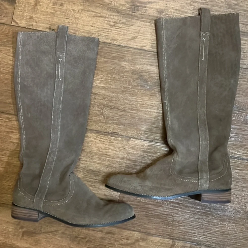 Very Volatile Womens Suede Riding Boots Tan Neutral Brown 8 Taupe